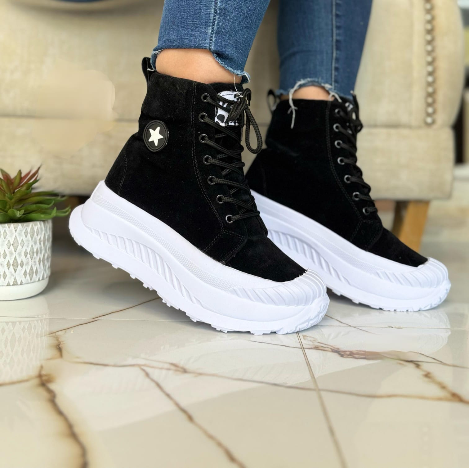 gid://shopify/MediaImage/41238686957857